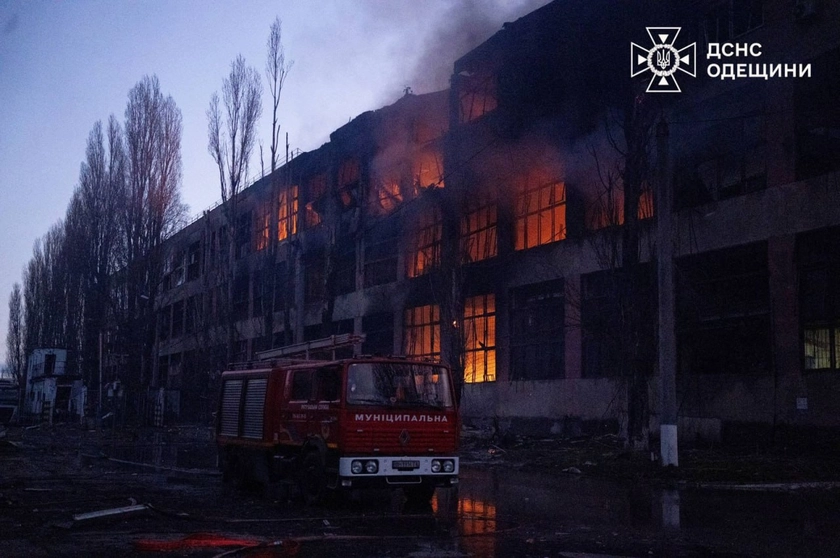 Russian Drone and Missile Barrage Cuts Off Odessa, Mykolaiv Amid Winter