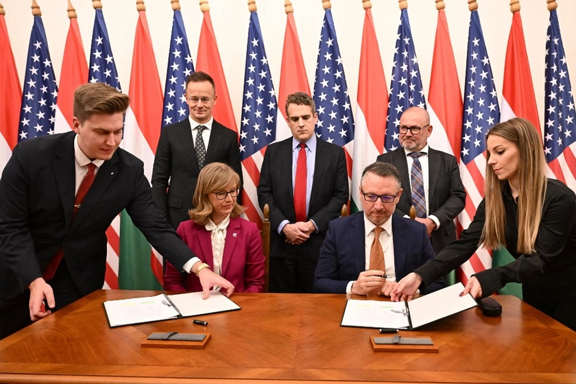 Russia Energy Ally Hungary Signs 5-Year US Gas Supply Agreement