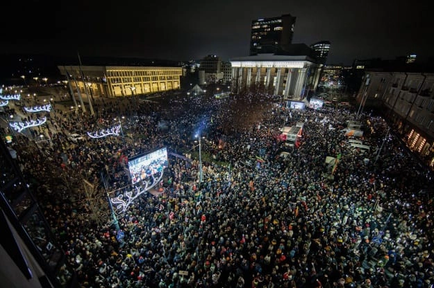 У Литві розгорівся мітинг проти тиску влади на суспільного мовника