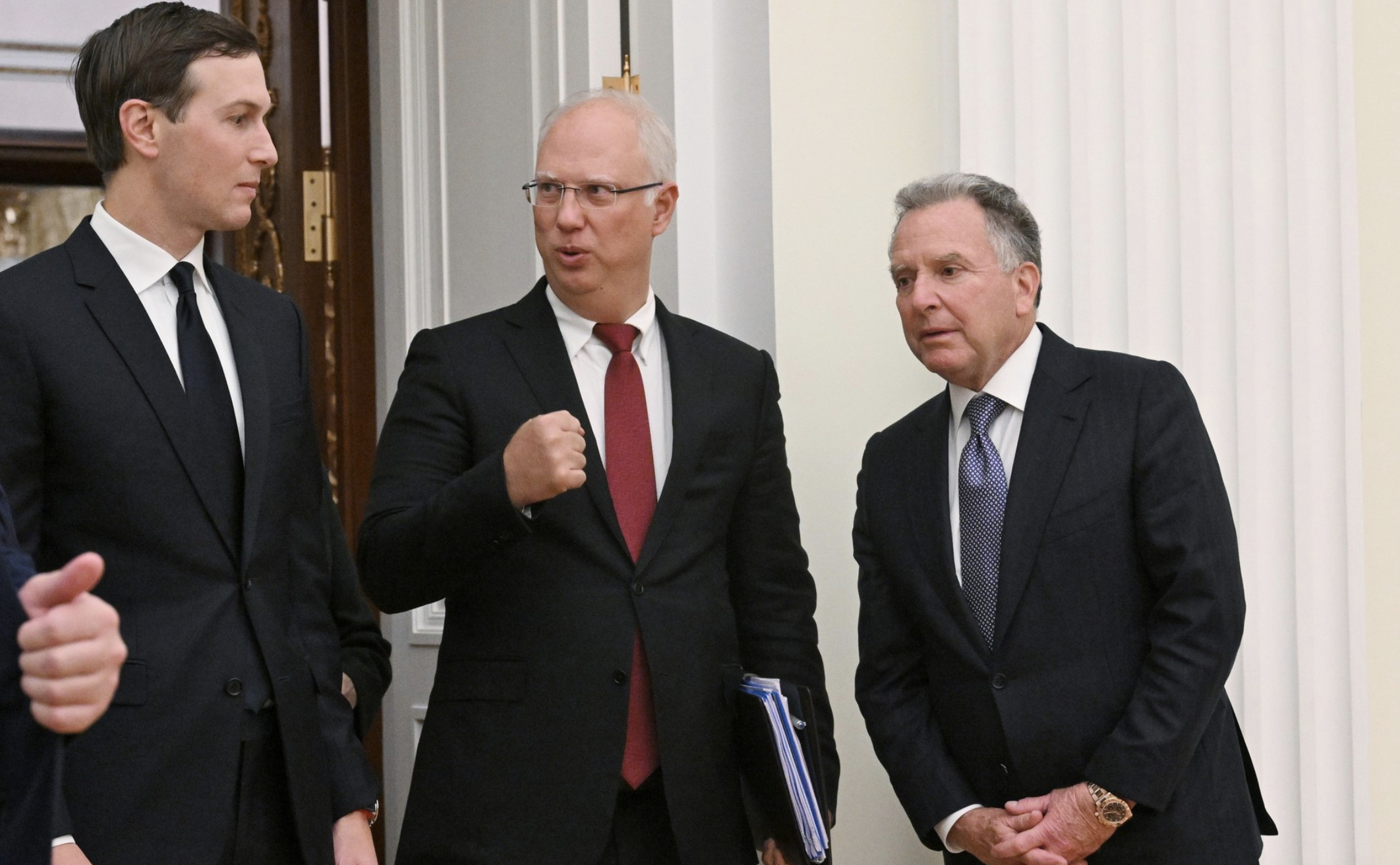 Silence in Miami: Breakthrough Absent as US-Russia Talks Move Into Day Two