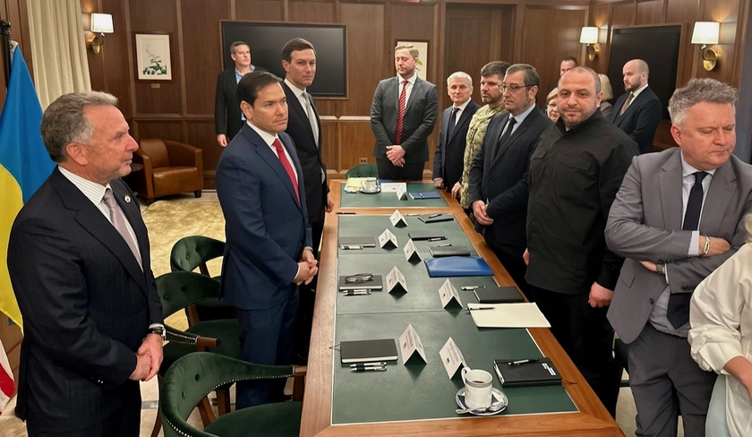 No Deal in Miami: Unity on Display, Divisions Beneath