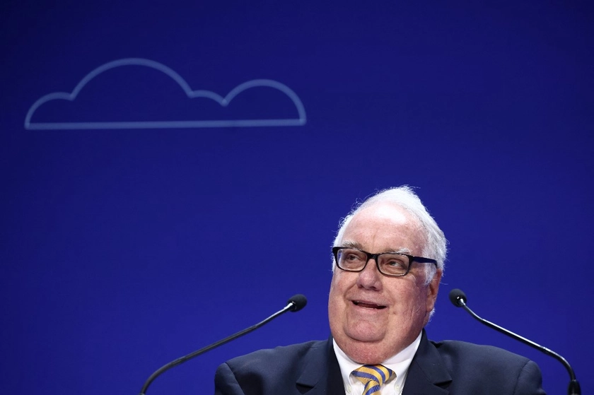 Heir to Buffett Fortune Joins Ukrainian Police in Evacuation Efforts, Donates Armored Vehicles