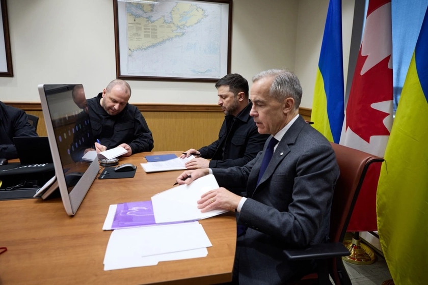 В уряді Британії пояснили відсутність Стармера на зустрічі Зеленського з лідерами ЄС