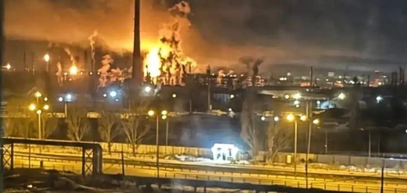 Гуркіт під ялинку: воєнна розвідка уразила НПЗ та нафтовий термінал у Туапсе