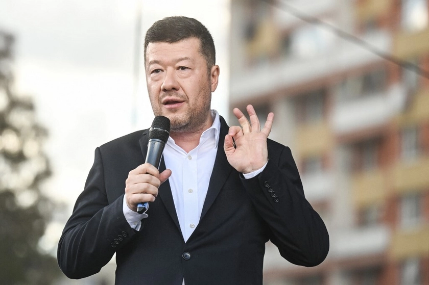 Czech Opposition Seeks to Oust Far-Right Speaker Over ‘Ukrainian Thieves’ Rant