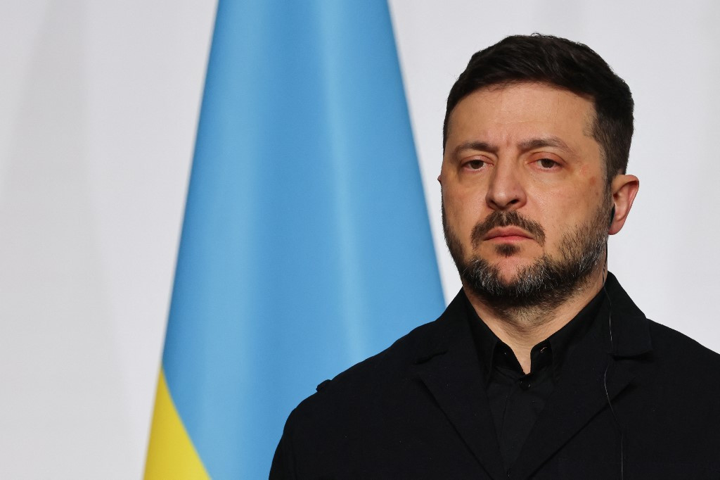 Ukraine’s Long-Range Strikes Cut Russian Oil Refining by 10%; Wells Forced to Shut Down, Zelensky Says