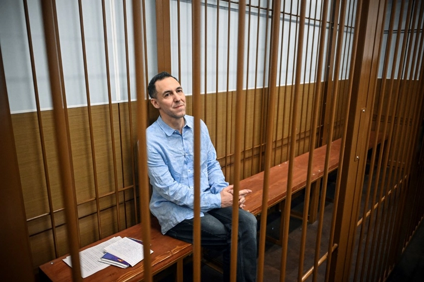 French Researcher Laurent Vinatier Freed in Russia-France Prisoner Swap