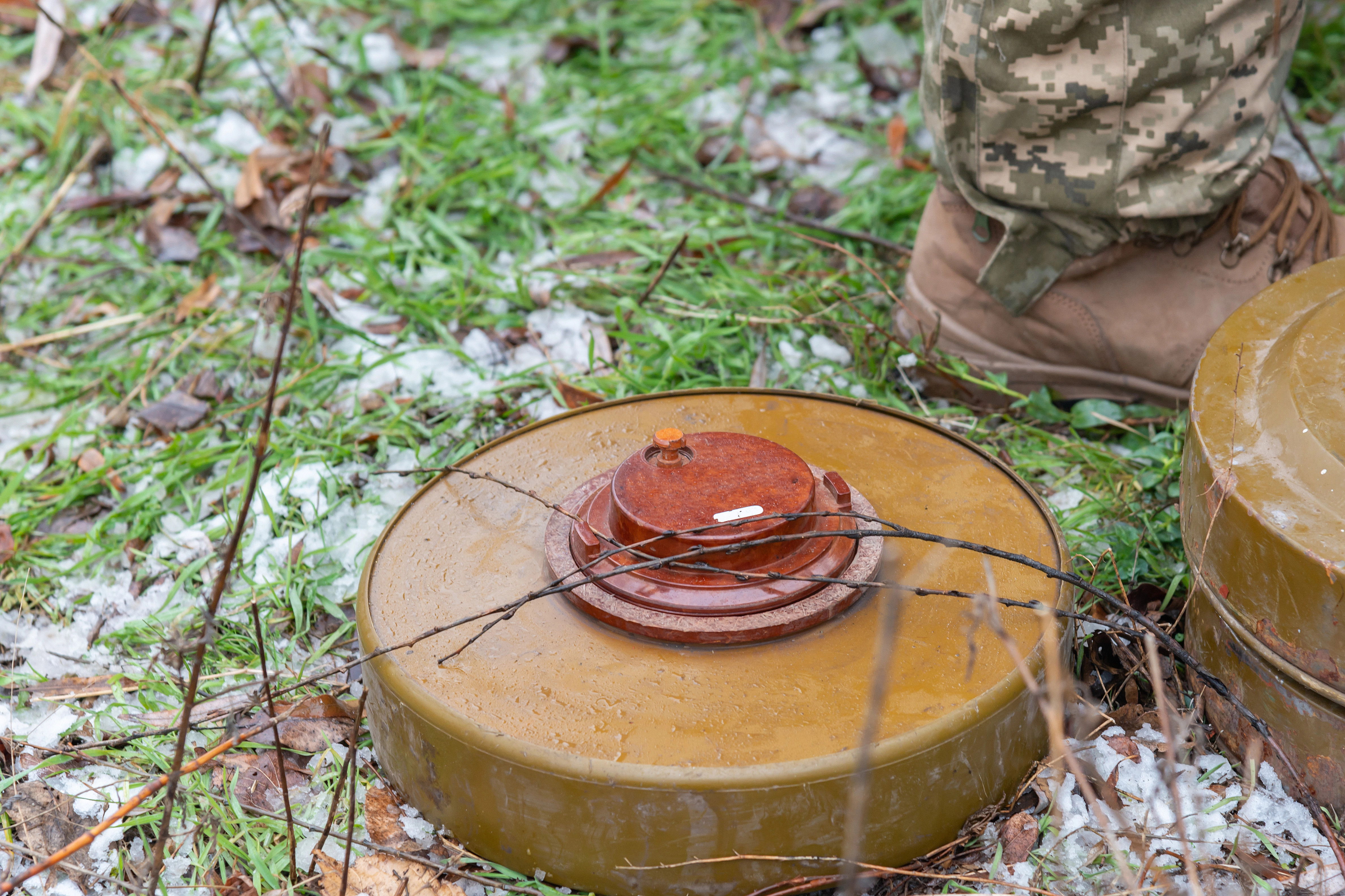 Ukraine Prosecutor: $70M in Taxpayer Money Stolen by Land Mine Company
