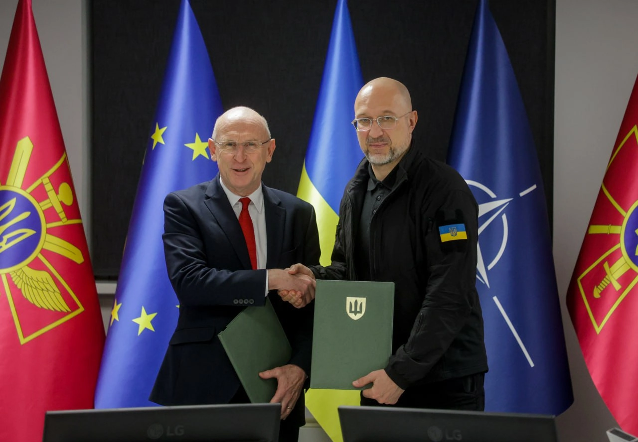 Денис Шмигаль і Джон Гілі підписали план розвитку 100-річного партнерства