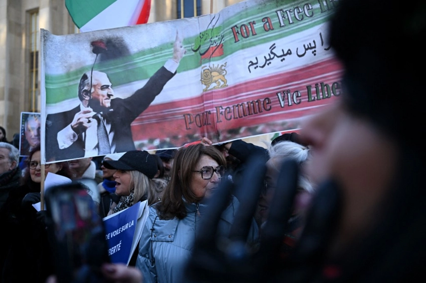 Protests in Iran: Regime Change on the Cards?