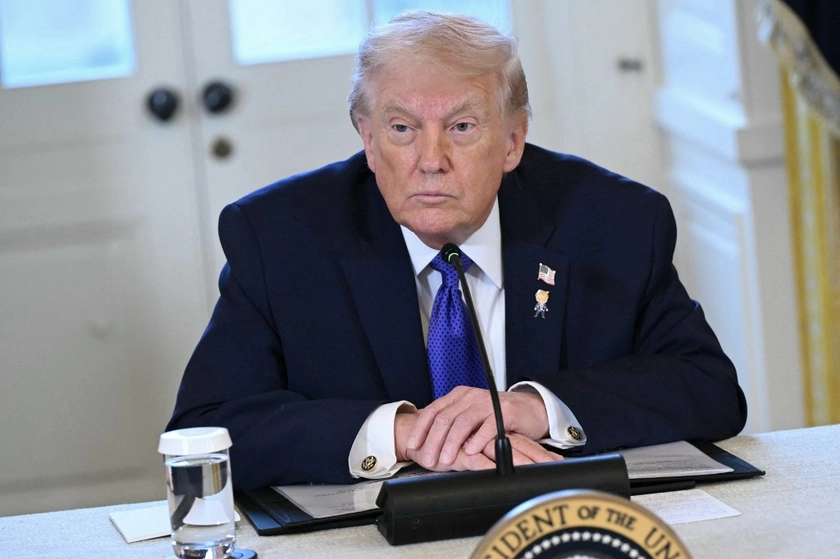Трамп призупинив проєкт «Свобода» в Ормузькій протоці