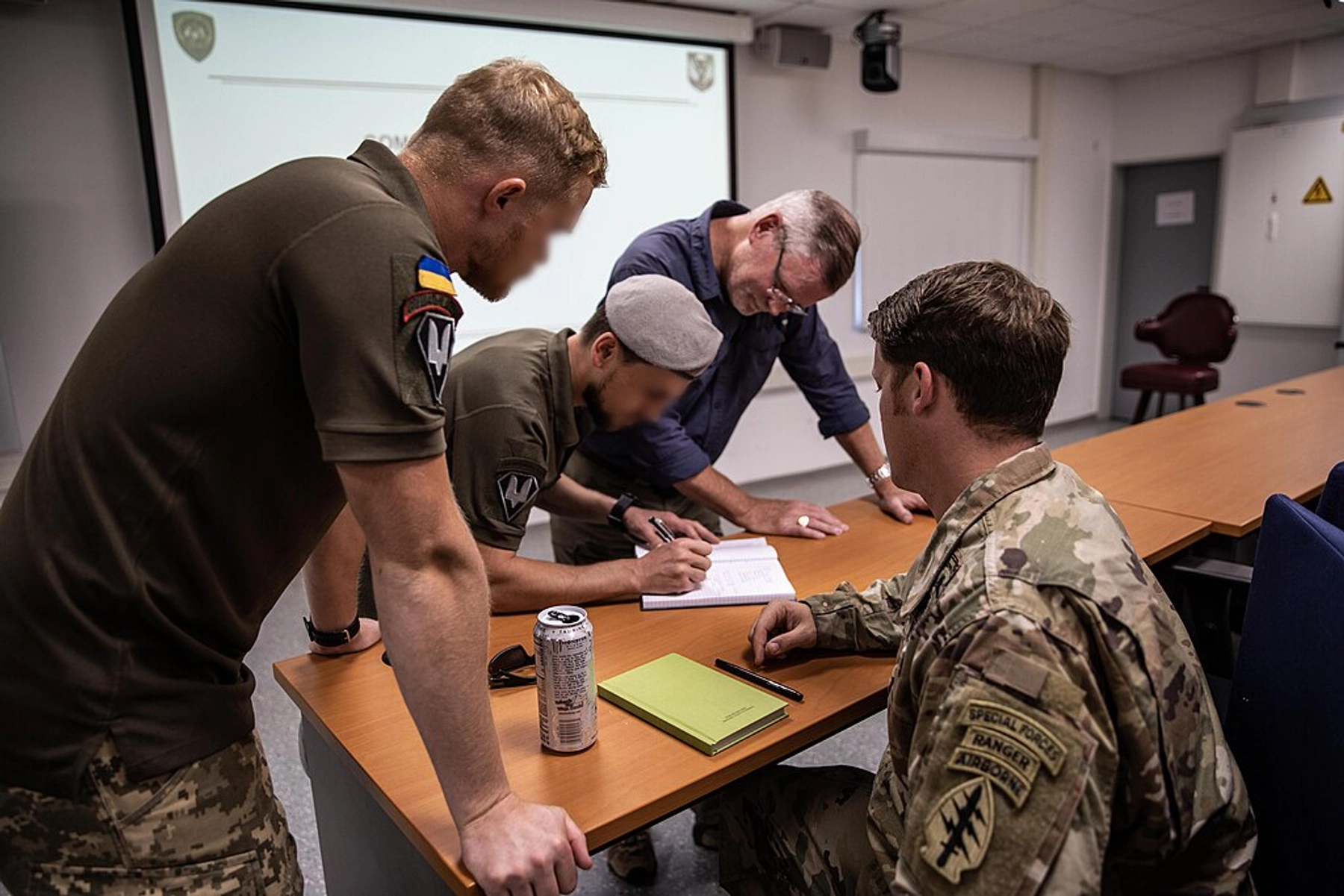 Ukraine blasts Lukoil platforms