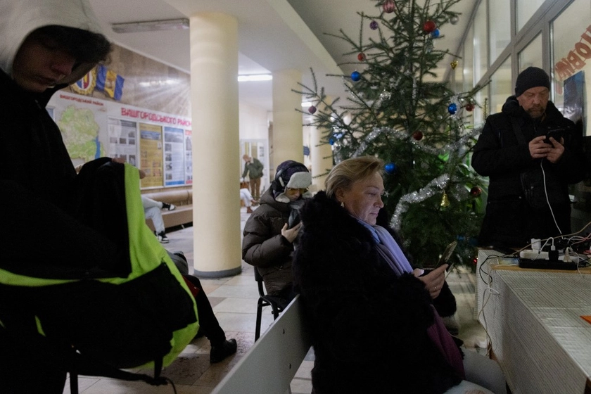 56 тисяч родин залишилися без світла після атаки РФ на Київщині