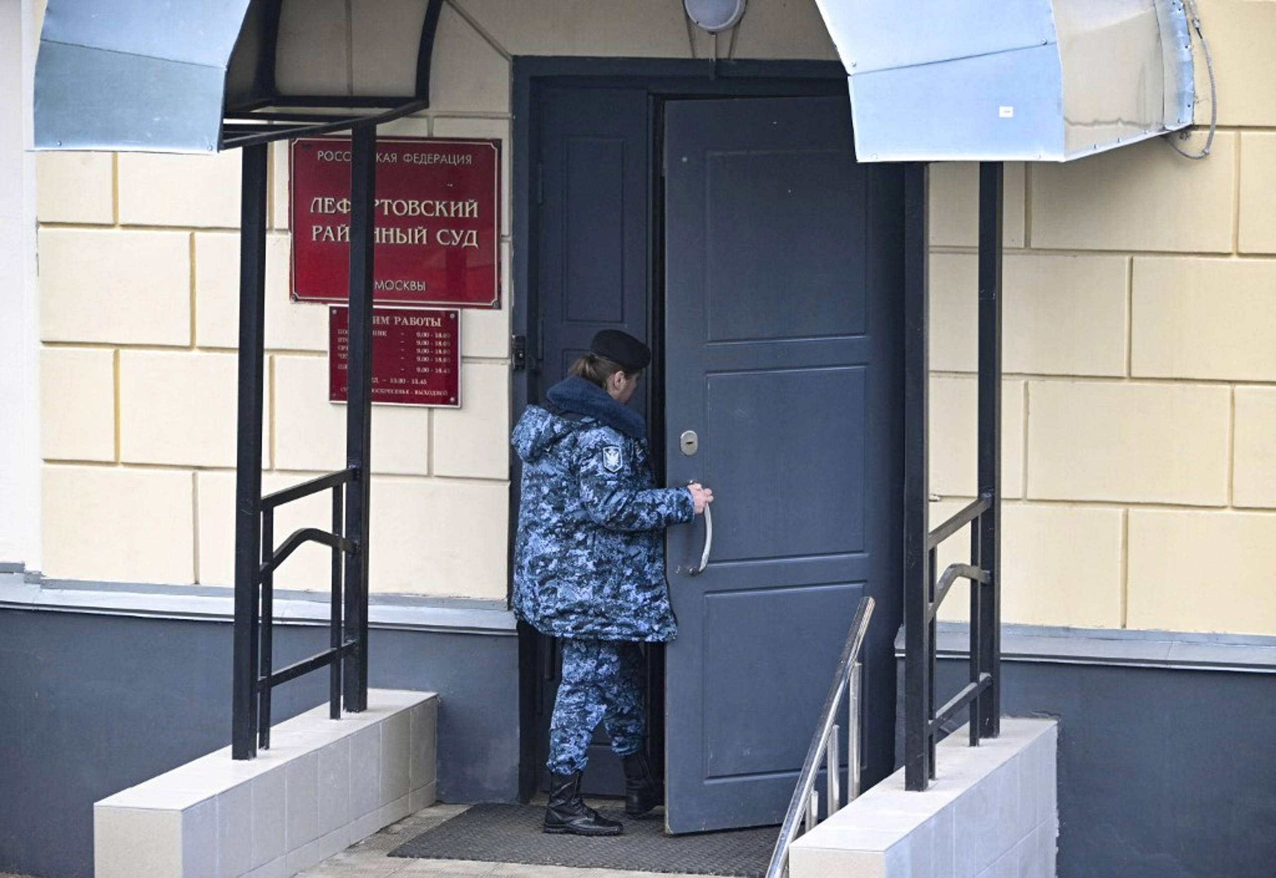 Russia Jails US Man for Five Years For Illegally Transporting Weapons