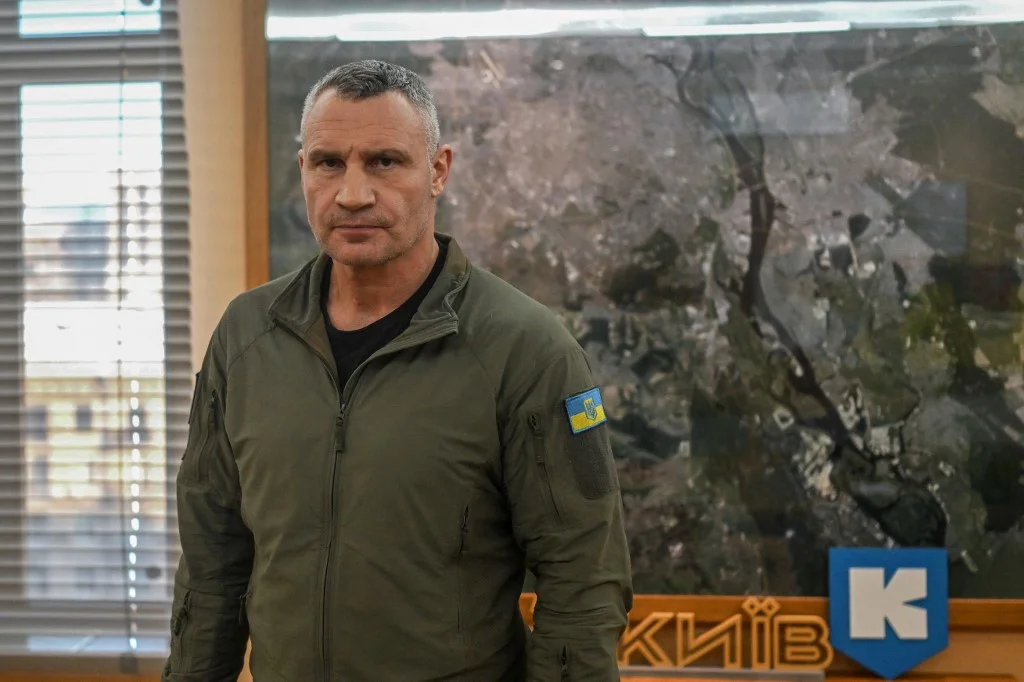 Nearly 3,000 Buildings Remain Cold in Kyiv, Mayor Says