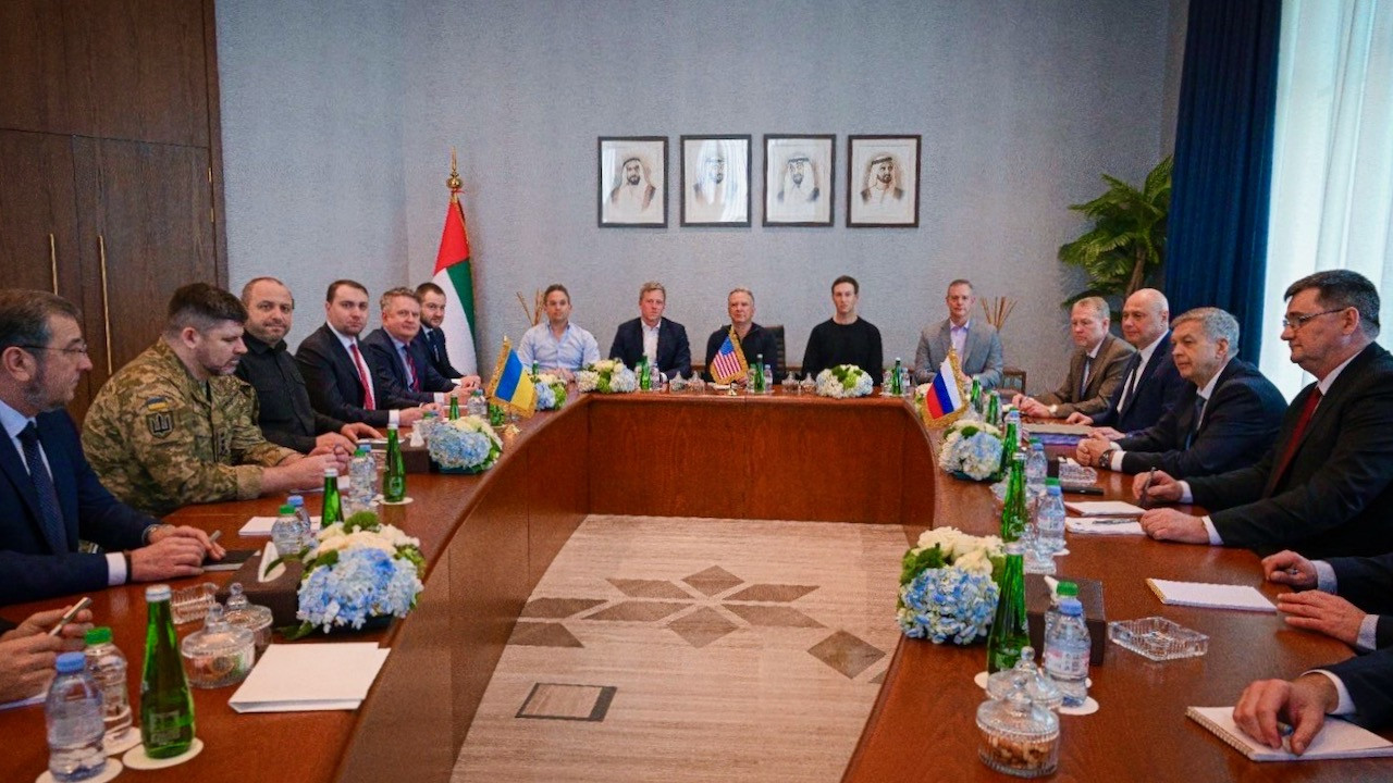 Abu Dhabi Thaw: US Officials Sell ‘Prosperity Plan’ to Kyiv, Moscow as Diplomatic Ice Breaks