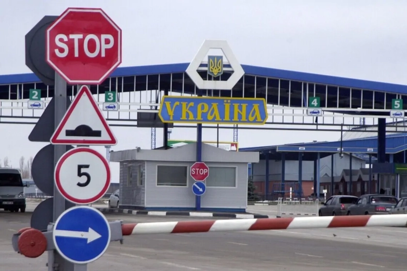 На кордоні з Польщею стався технічний збій: що відбувається