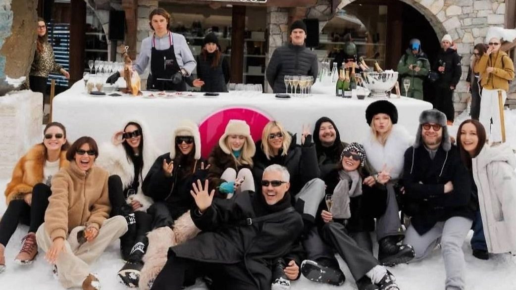 ‘Send Them to the Gulag’: Russia’s ‘Super-rich Celebrity Pigs’ Slammed for Luxury French Alps Party