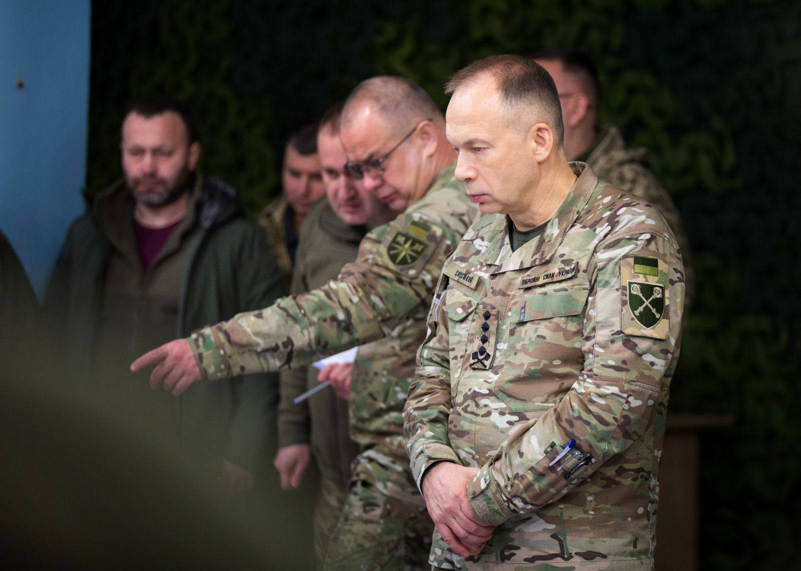 Syrsky, Frontline Commanders Meet: Kremlin Building Reserves, Intensifying Actions