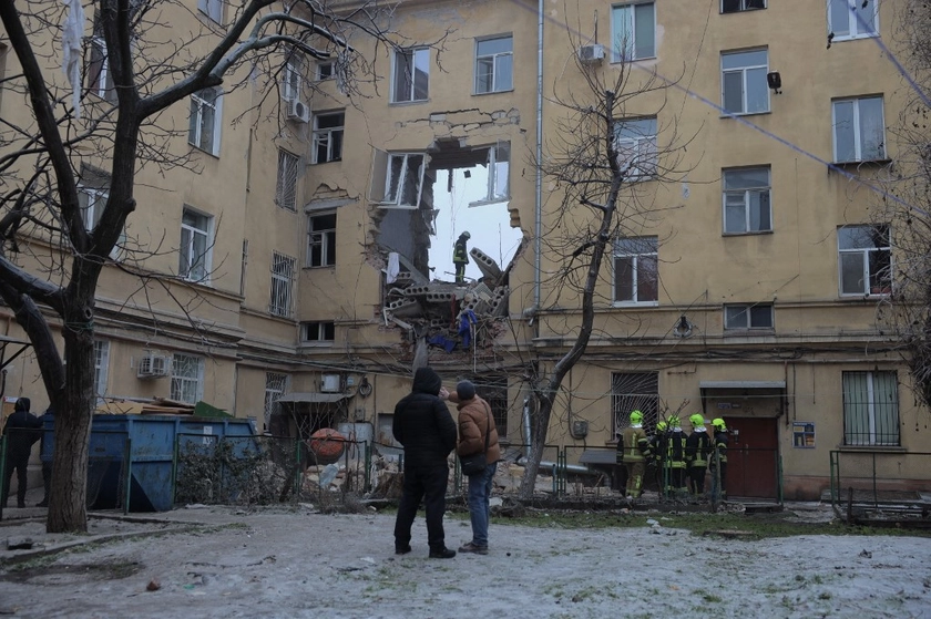 Перемир’я, якого не було, боротьба з балістикою та повернення до карткового столу