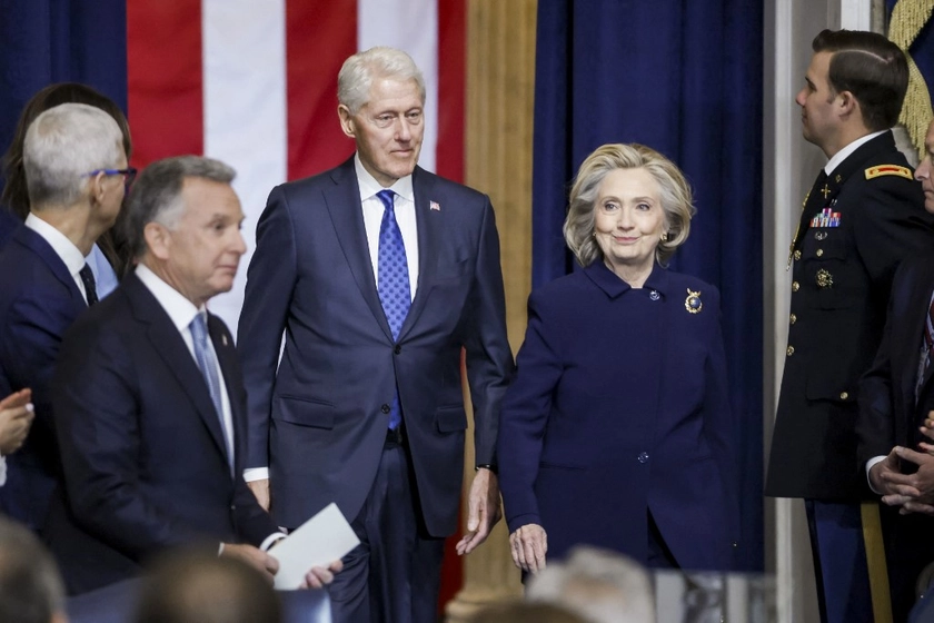 Bill, Hillary Clinton Agree to Testify in Congressional Epstein Probe