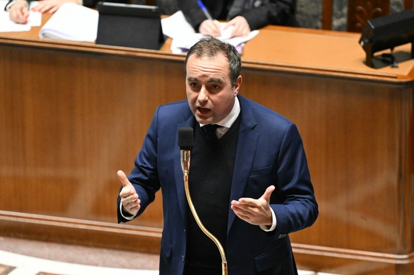 Франція ухвалила бюджет із мільярдними видатками на військові витрати