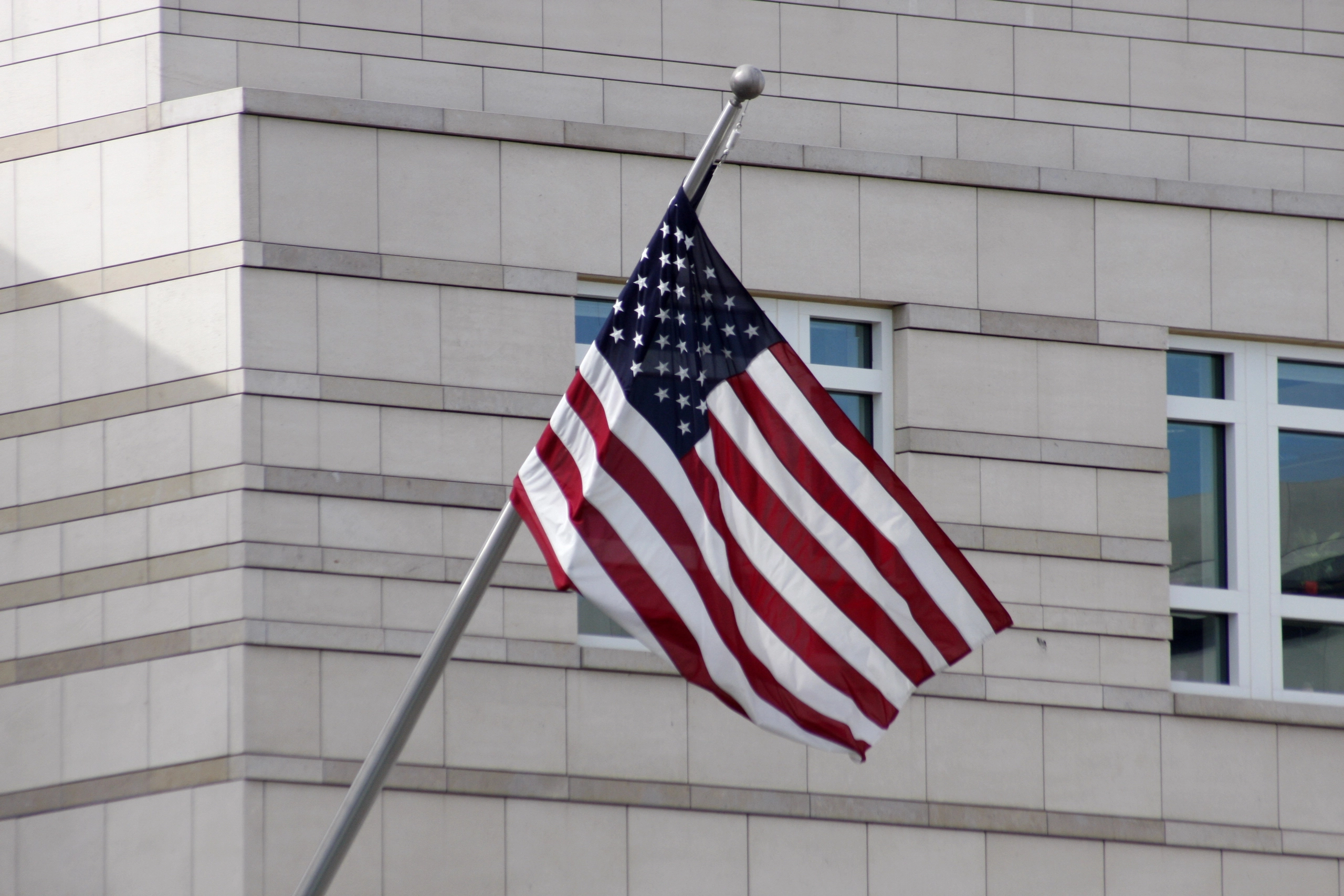US Urges Citizens to Leave Iran Immediately