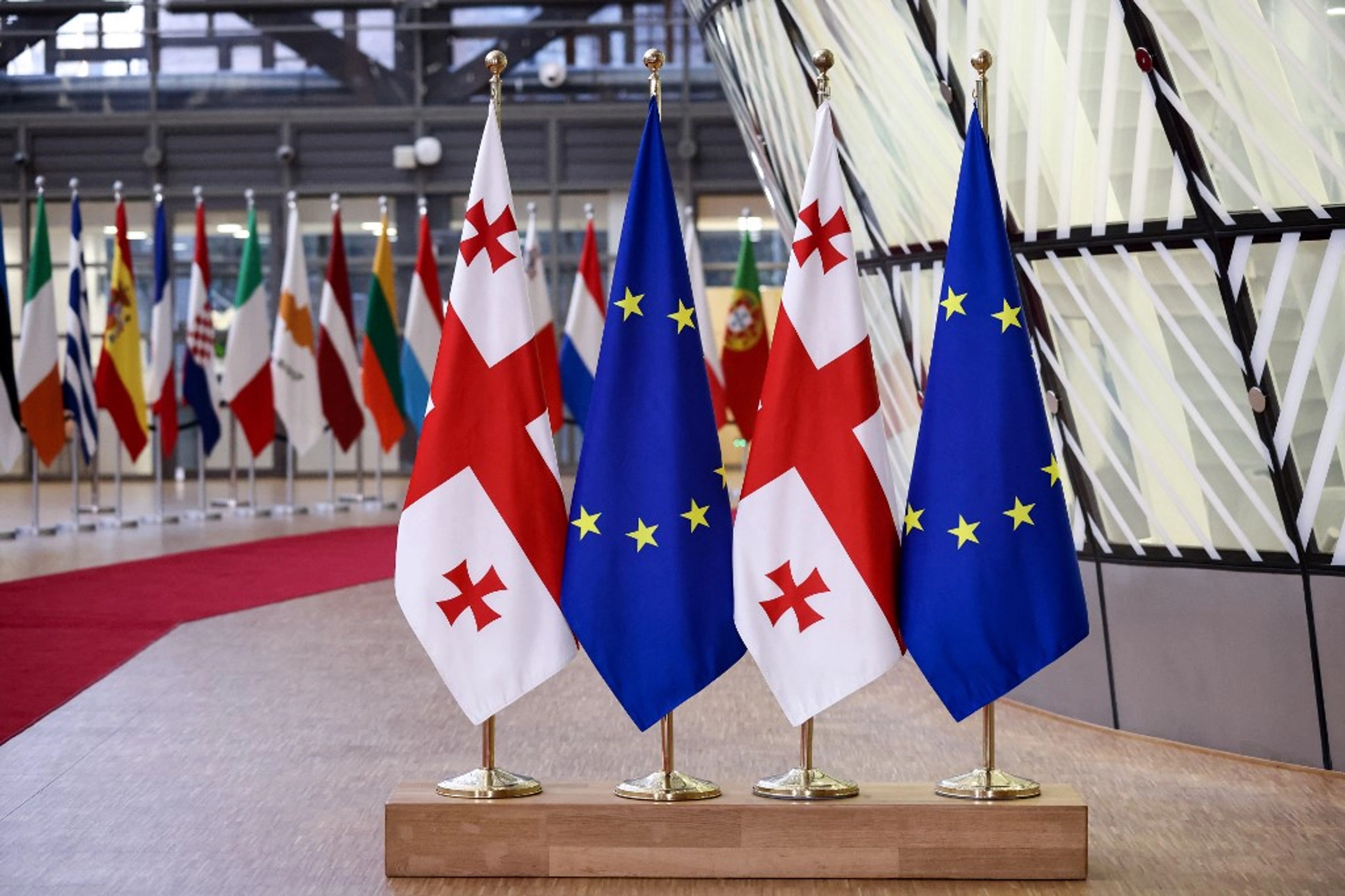 EU Suspends Visa-Free Travel for Georgian Diplomatic and Service Passport Holders