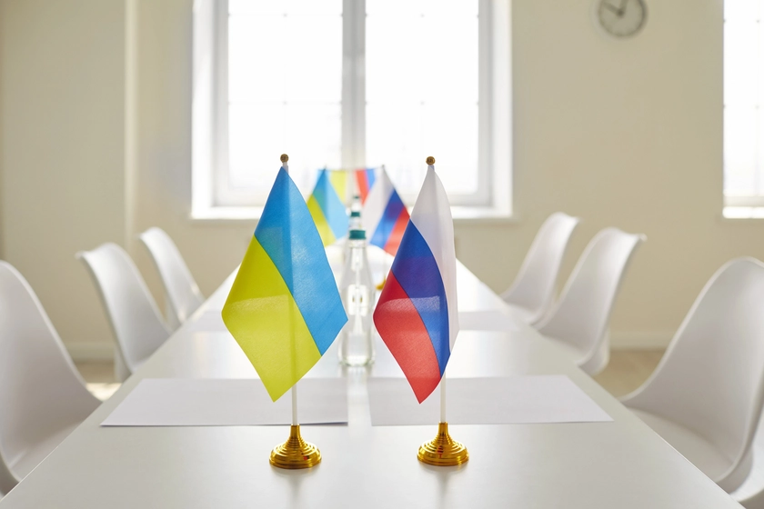 Новий раунд перемовин у Женеві: Умєров і Мединський знову сядуть за один стіл