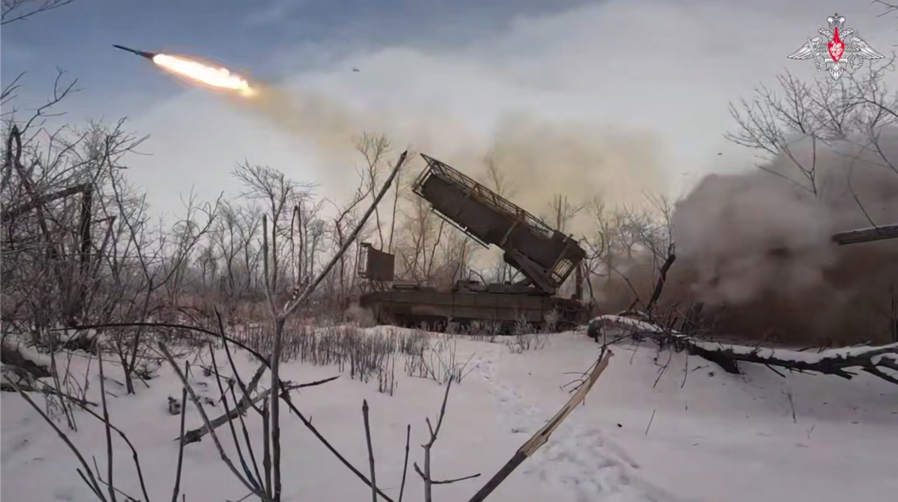 Russia Deploys TOS-3 ‘Dragon’ Modeled on Solntsepyok Rocket Launcher to Ukraine
