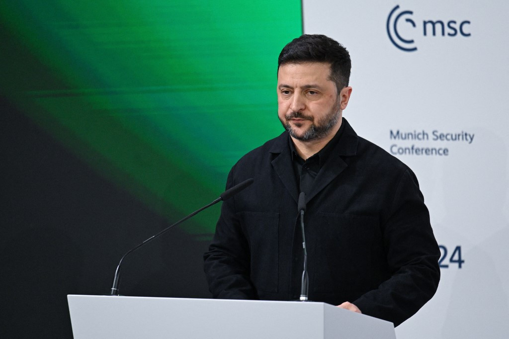 Zelensky Says All Ukraine Power Plants Damaged but Energy System Still Functions