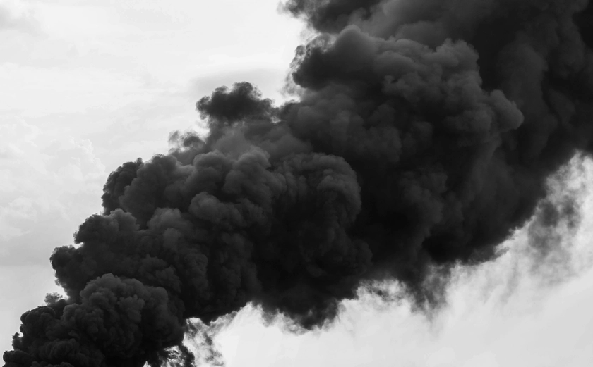 Дрони атакували Краснодарський край РФ: пошкоджені резервуар із нафтопродуктами, склади та термінали