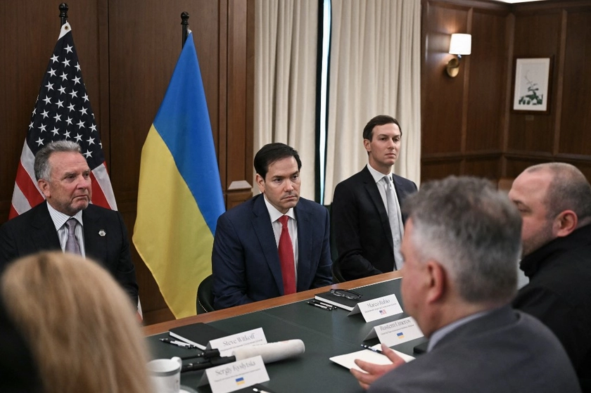 Moscow, Kyiv Meet for US-Brokered Talks After Fresh Attacks