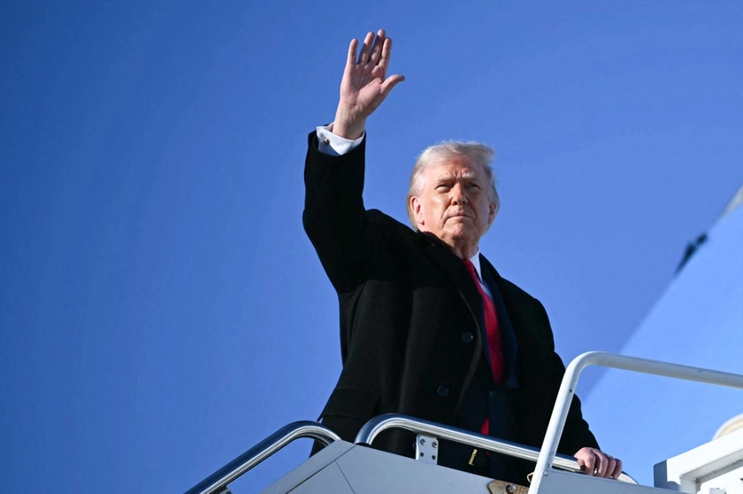 Майже половина американців вважає Трампа расистом та корупціонером