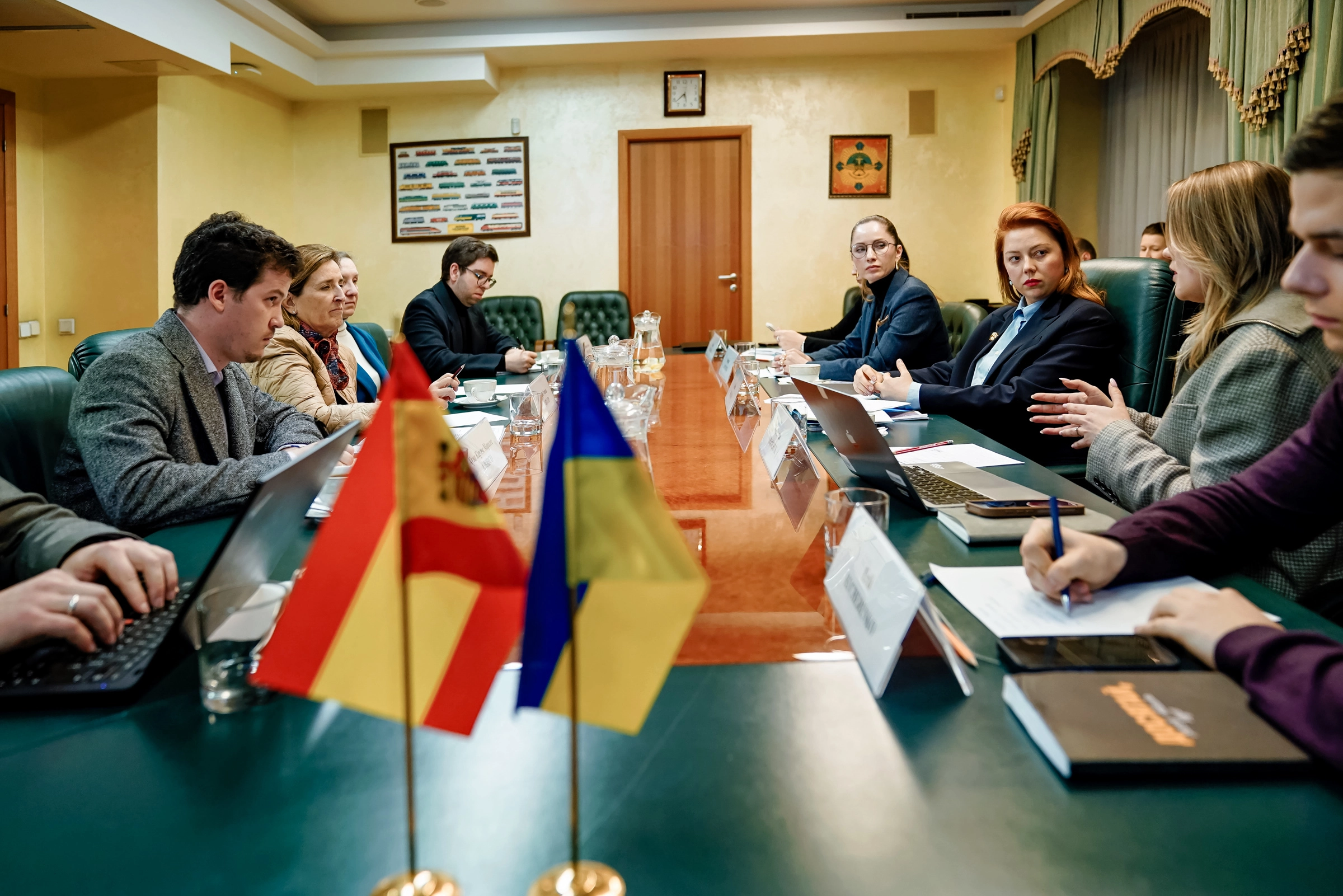 Іспанія виділяє 200 млн євро на відновлення енергетики та інфраструктури України