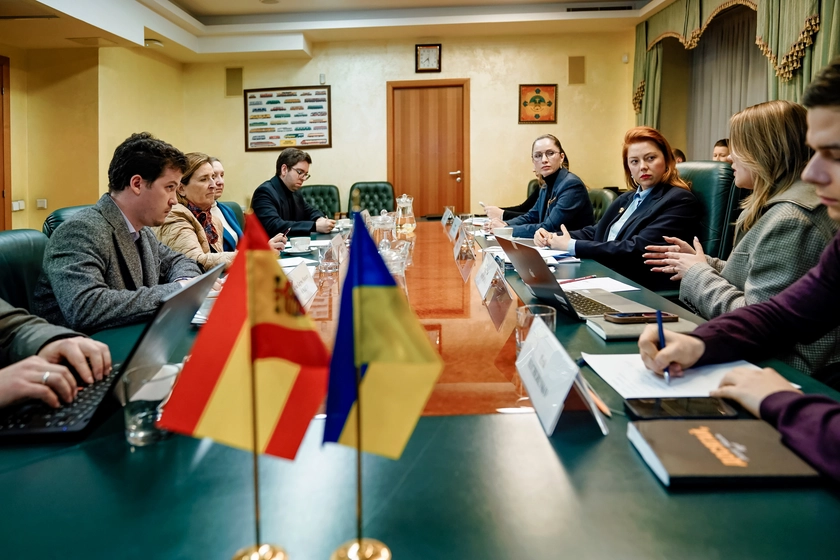 Іспанія виділяє 200 млн євро на відновлення енергетики та інфраструктури України