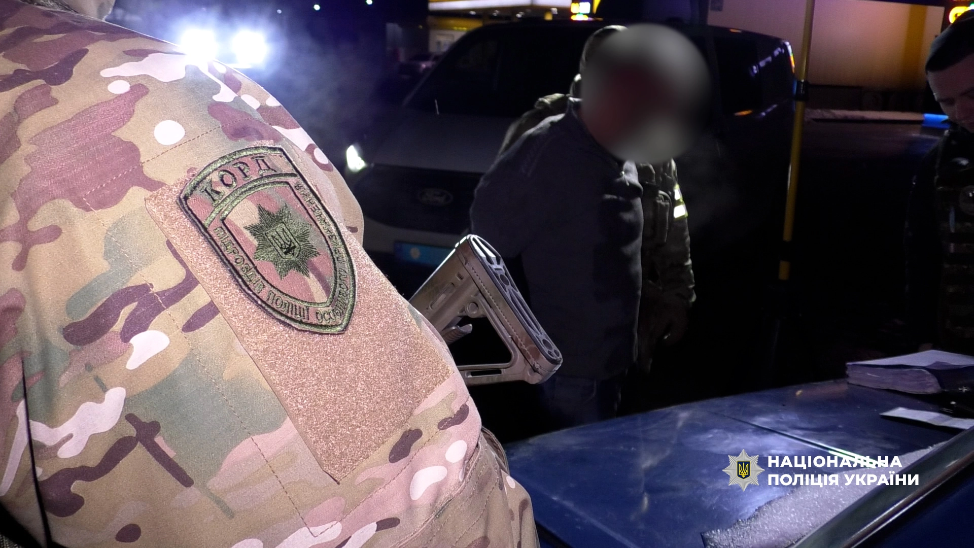 На Буковині чоловік кинув гранату в патрульних: є постраждалі