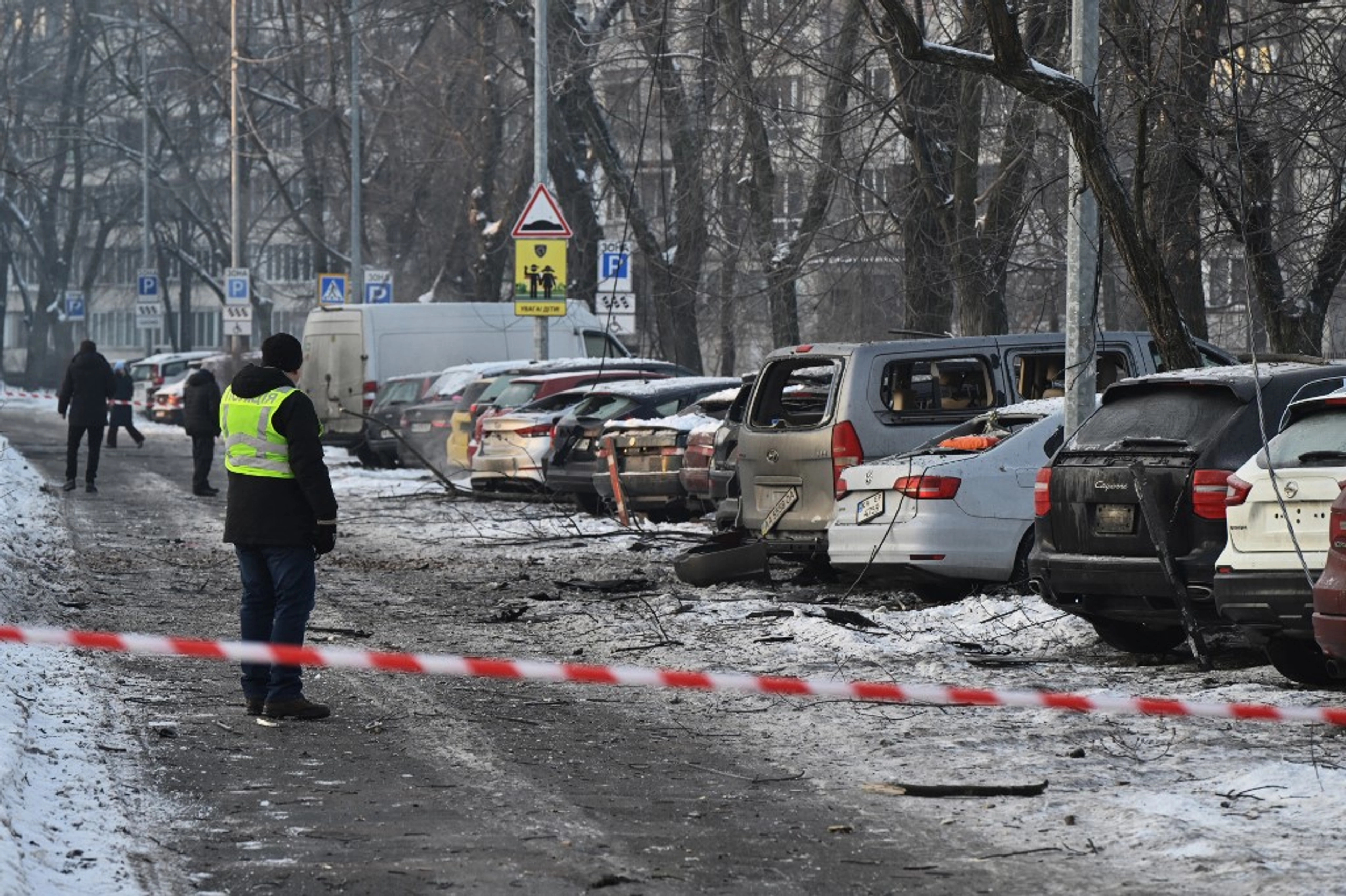Missiles Pound Kyiv Ahead of Russian Full-Scale Invasion Anniversary