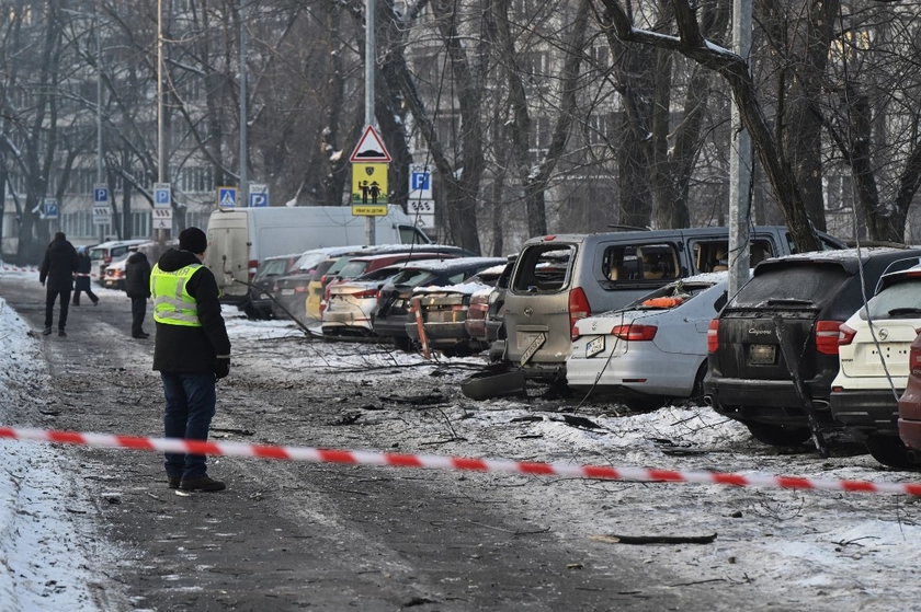 Missiles Pound Kyiv Ahead of Russian Full-Scale Invasion Anniversary