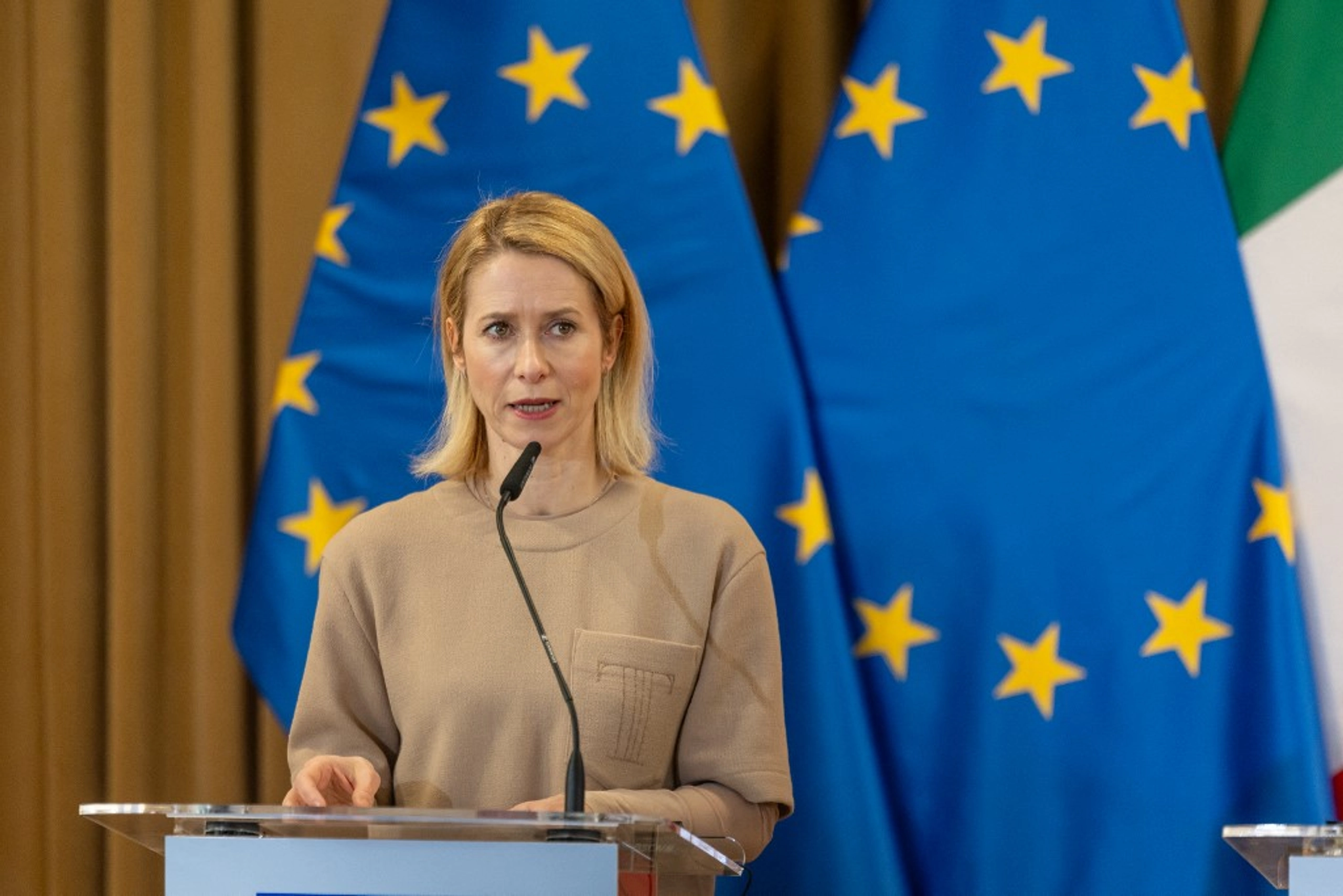 EU Moves to Ban Russian War Veterans From Entry