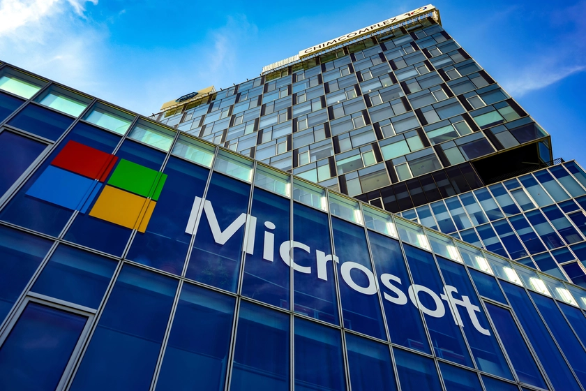 Microsoft та Starlink об’єднуються для глобального розширення супутникового інтернету