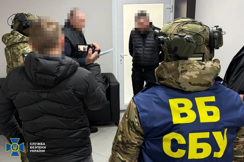 СБУ піймала на хабарі високопосадовців ПС ЗСУ та СБУ Житомирщини