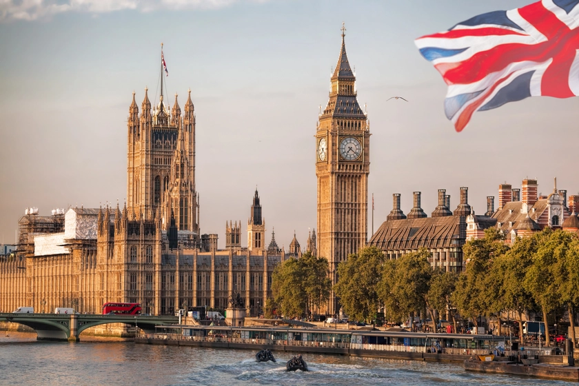 UK Tells Ukrainian Asylum Seeker to ‘Look Into Noise-Cancelling Headphones’ to Cope With Bombs