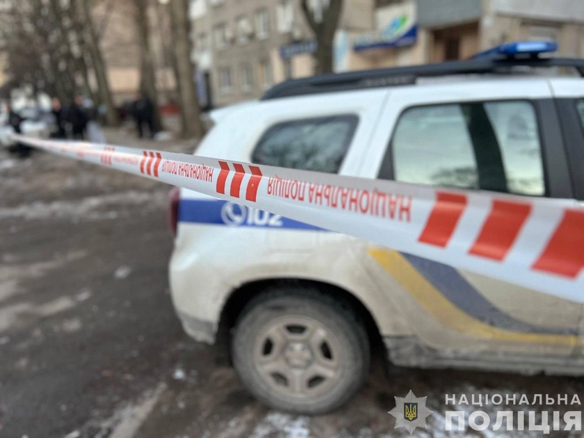 Russian Strikes Kills One in East Ukraine