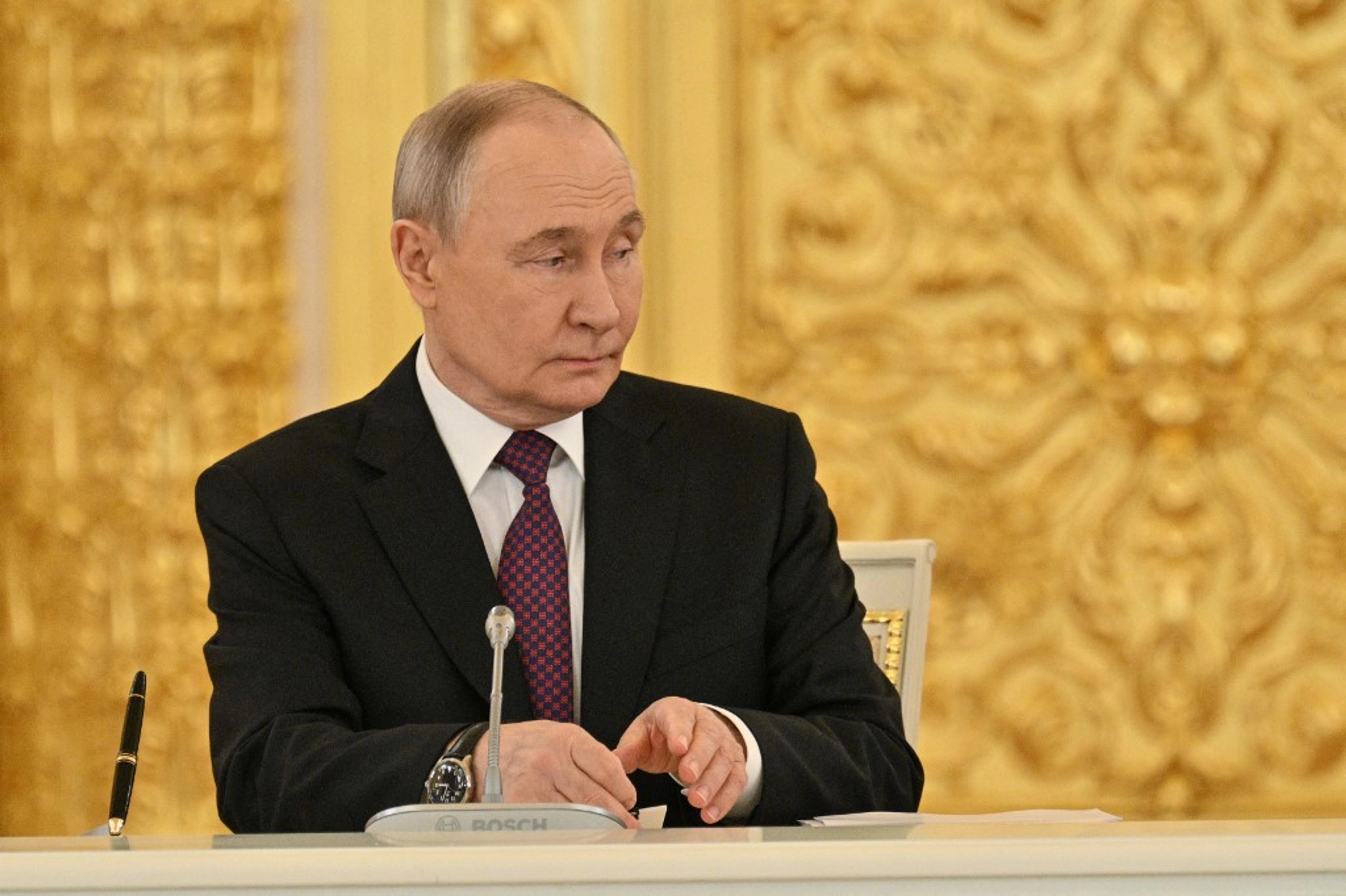 Putin Urges Ceasefire in Middle East in Calls With Gulf Leaders