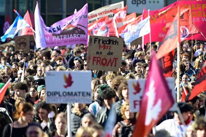 German School Students Rally Against Army Recruitment Drive