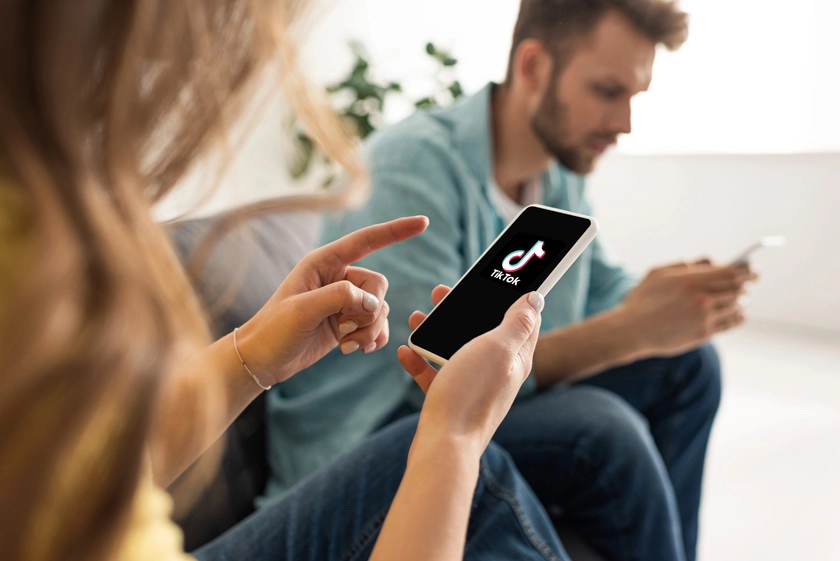 РФ поширює у TikTok фейки про Україну через ситуацію на Близькому Сході