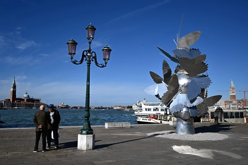 Ukraine Condemns Russia’s Planned Return to Venice Biennale, Calls It ‘Unacceptable’ Amid Ongoing War