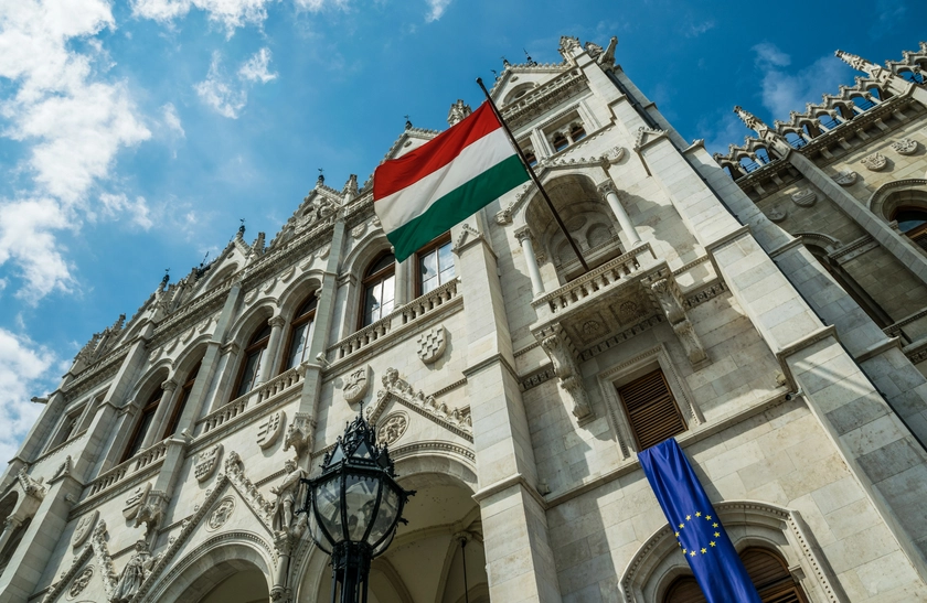 Orban Government Moves to Seize Cash and Gold Taken From Ukrainian Bank Convoy