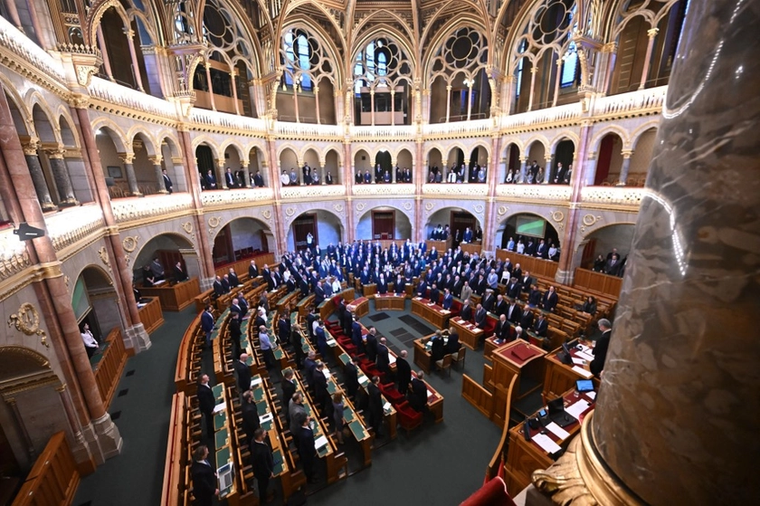 Парламент Угорщини офіційно виступив проти вступу України до ЄС